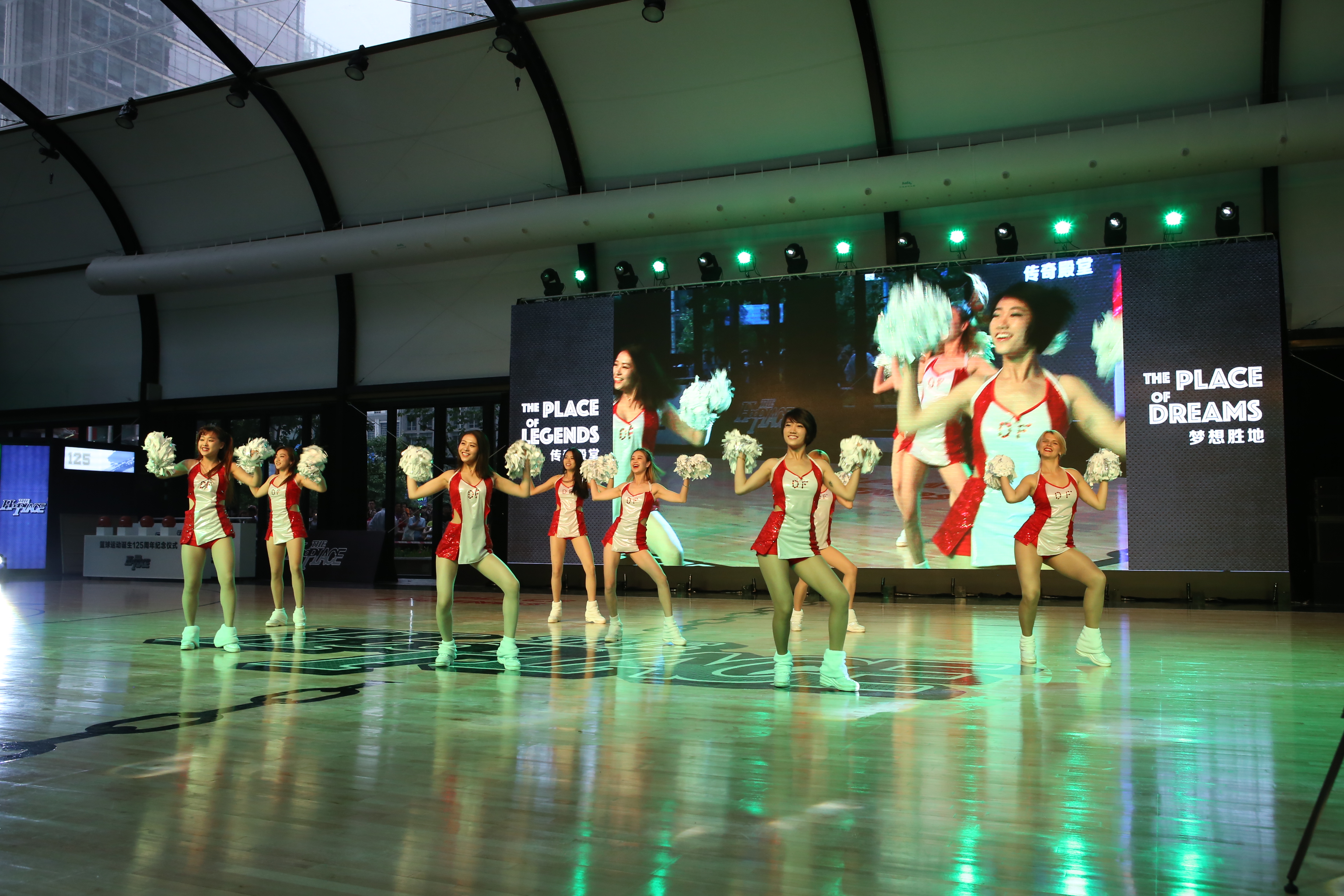 爱游戏平台-包含特色篮球文化“走出去”，在国际舞台展现中国运动魅力的词条