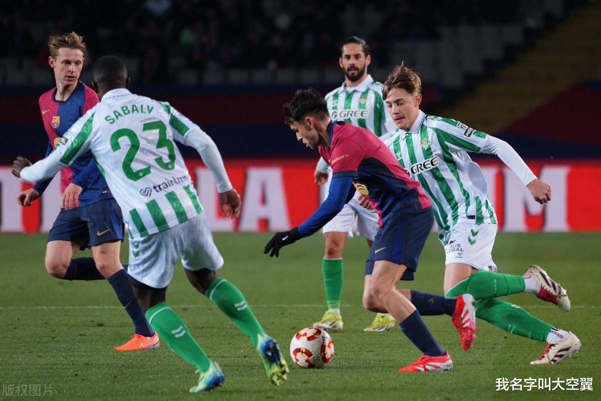 西甲不败神话延续，精彩表现引领球队取胜