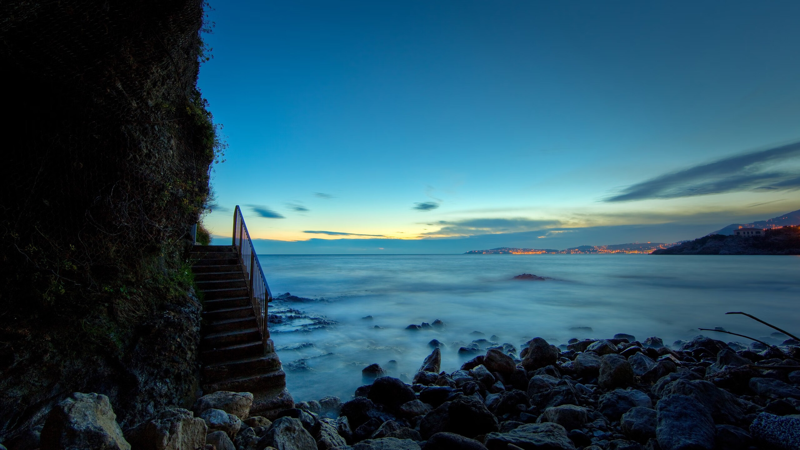 日本马术协会引入智能马鞍系统，实现实时数据监测与分析，提升骑乘体验。